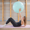 Piłka fitness 65 cm do ćwiczeń pilates i jogi z pompką, gimnastyczna, miętowa
