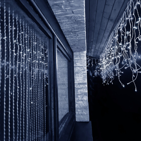 Kurtyna świetlna 1000 led girlanda, lampki wewnętrzno-zewnętrzne sople zimny biały