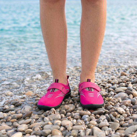 Buty do wody, plażowe szybkoschnące na kajak jeżowce, kamienie rozm. 40 damskie różowe