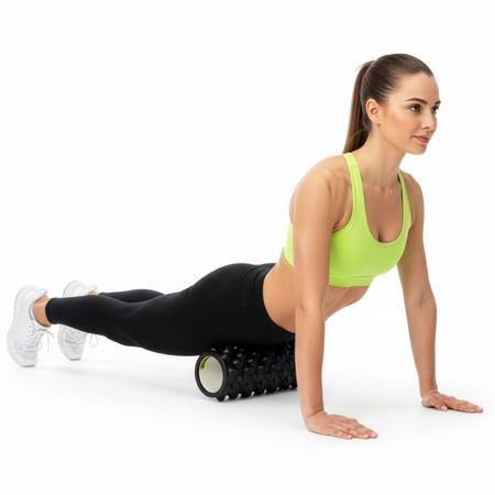Roller fitness do masażu ciała, masażer piankowy wałek średnio twardy, czarny