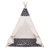Namiot Tipi czarny w chmury