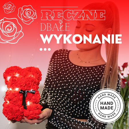 Miś z róż 22 cm czerwony z czarną kokardką i pudełkiem miś różany LED zimny biały